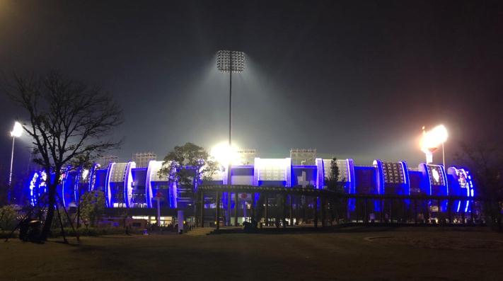 糖心VLOG污APP照明大型体育场馆LED投光灯照明效果夜景图片